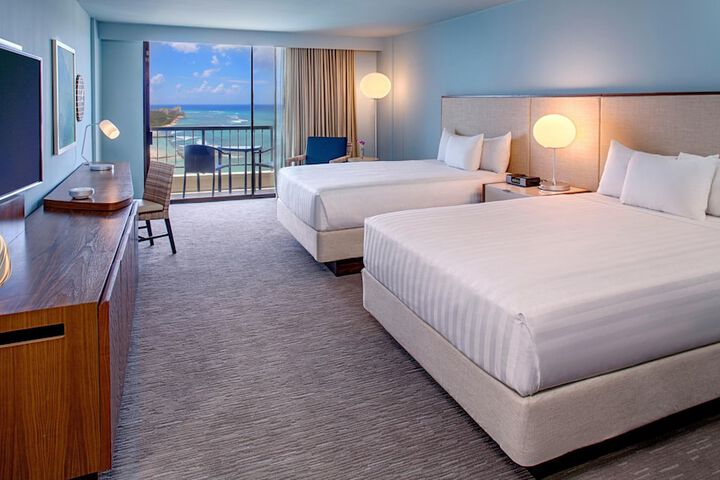 Hyatt Regency Waikiki Beach Resort & Spa