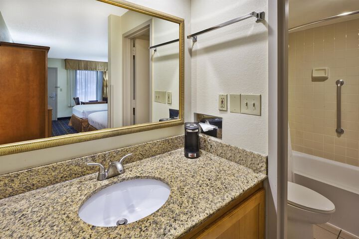 Room 19 of 23