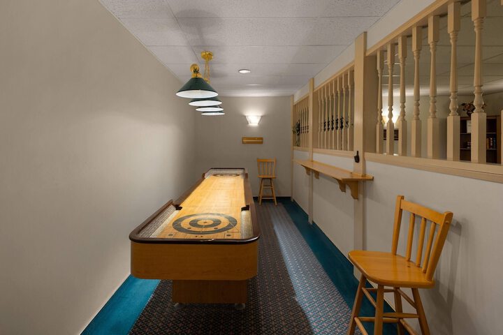 Royal Scot Hotel & Suites Trademark Collection by Wyndham