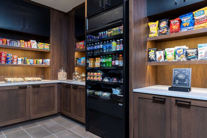 Hyatt Place Flint / Grand Blanc