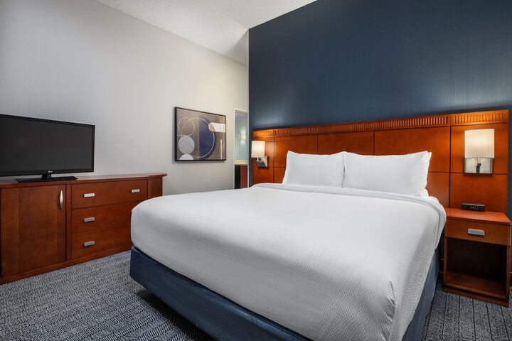 Room 28 of 44