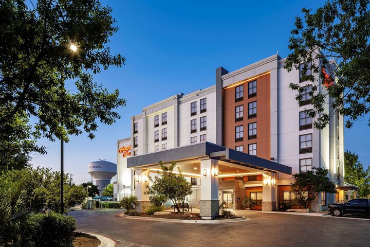 Hotel 4 of 36