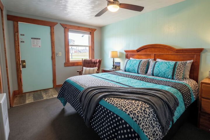 KJs Inn and Suites by OYO Gettysburg U.S. Hwy 212