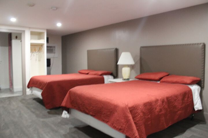 Room 40 of 45