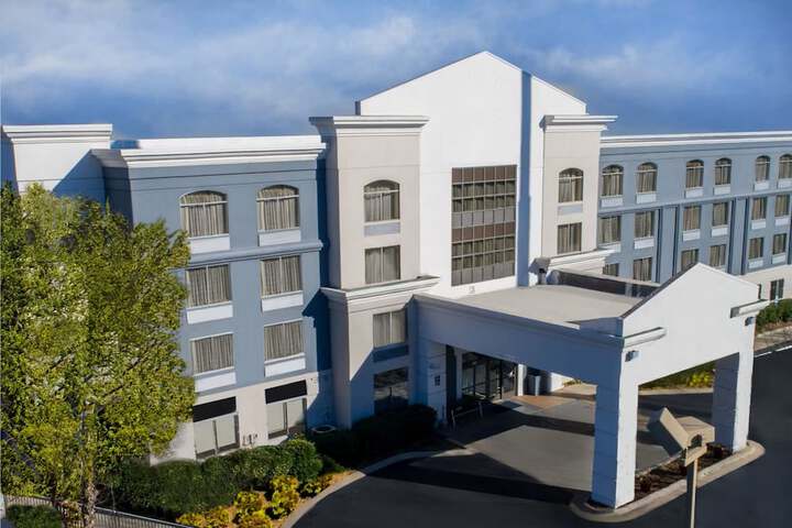 Hotel 2 of 24