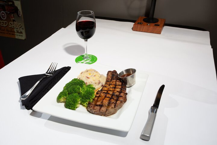 Dining 51 of 61