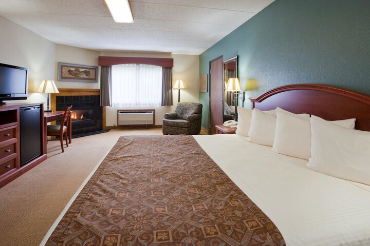 Room 14 of 25