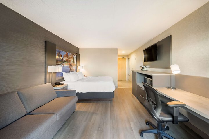 Room 20 of 34