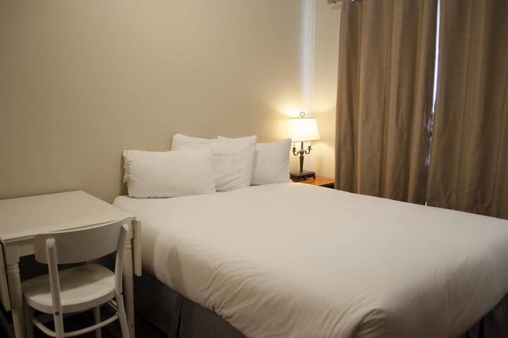 Room 133 of 191
