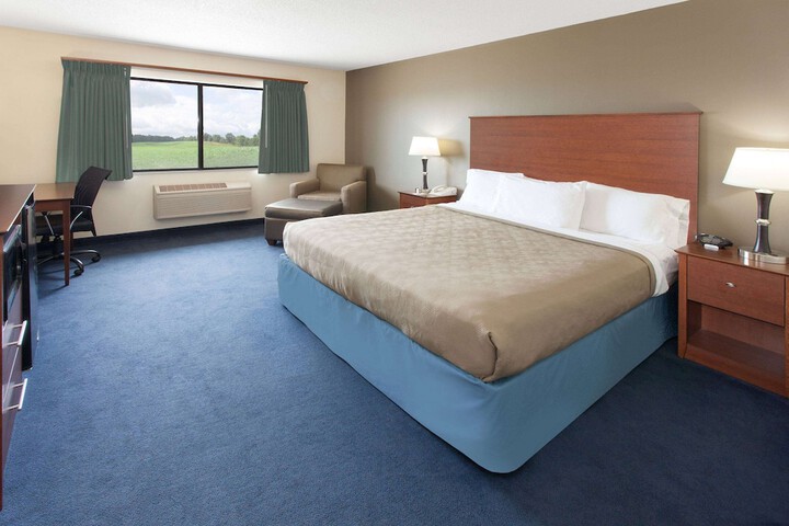 AmericInn by Wyndham Webster City
