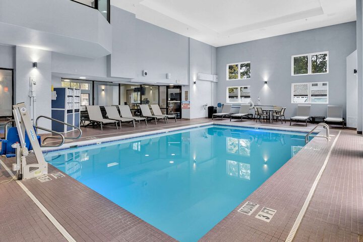 Pool 17 of 76