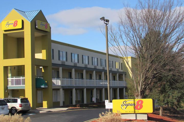 Super 8 by Wyndham New Cumberland