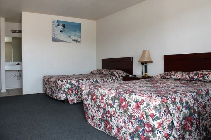 Room 15 of 37
