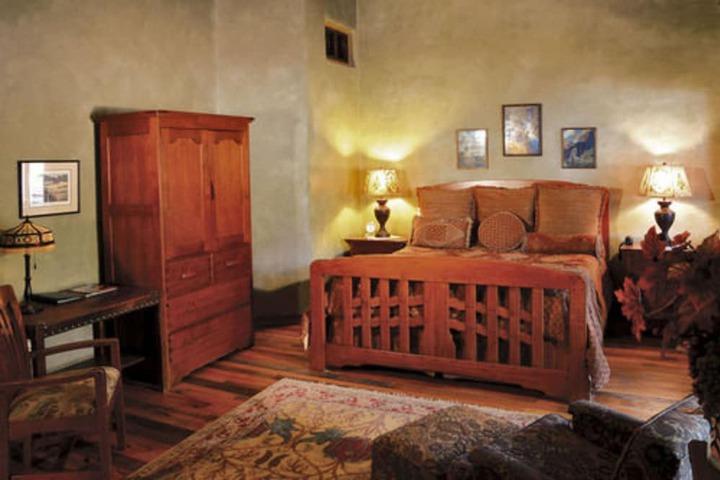 Room 75 of 146