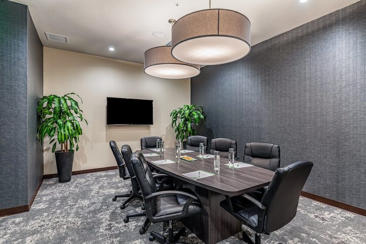Holiday Inn & Suites Silicon Valley - Milpitas by IHG