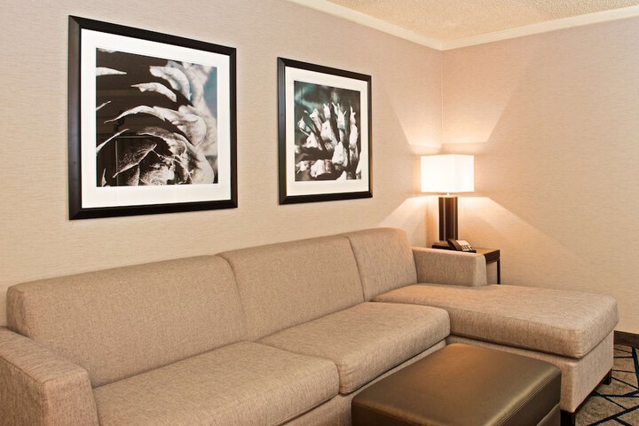Room 42 of 86