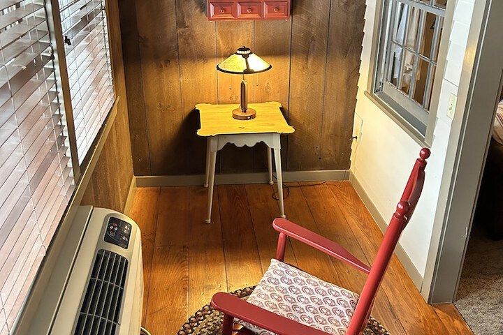 Room 111 of 260