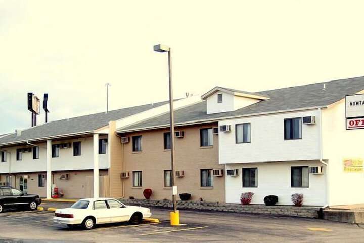 Hotel 3 of 27
