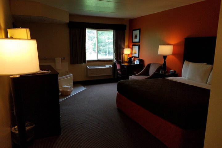 AmericInn by Wyndham Menomonie
