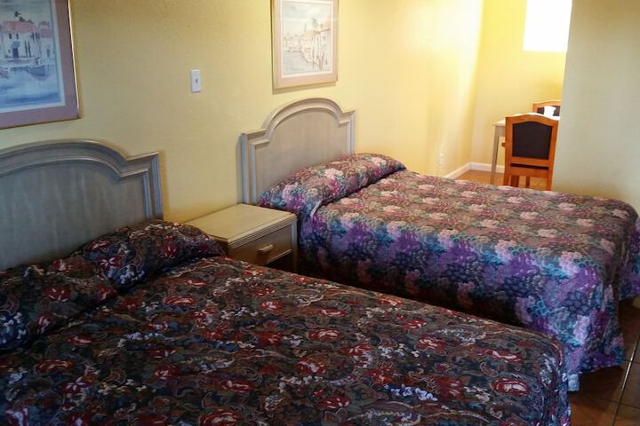 Room 15 of 17