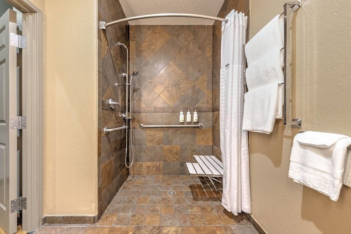 La Quinta Inn & Suites by Wyndham Marble Falls