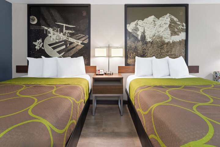 Room 48 of 60