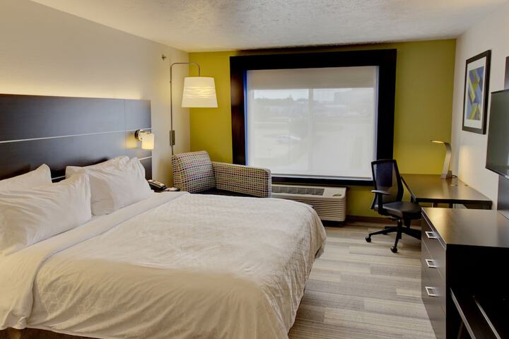 Room 13 of 45