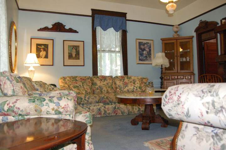 Room 25 of 60