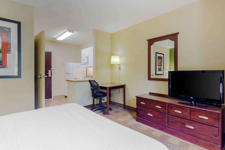 Room 20 of 28