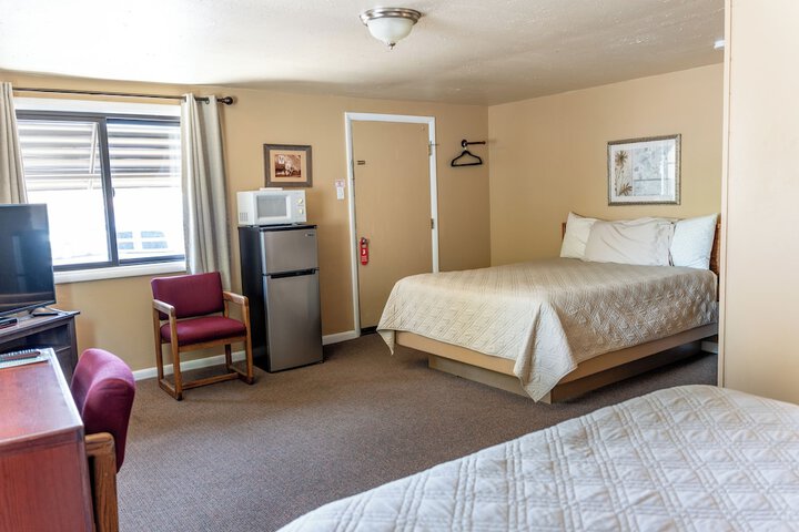 Room 17 of 34