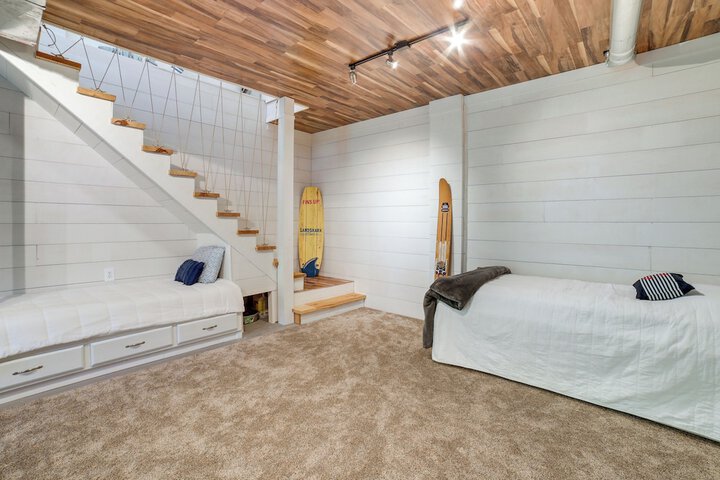 Waterfront Home: Allegheny River Access Dock Slip