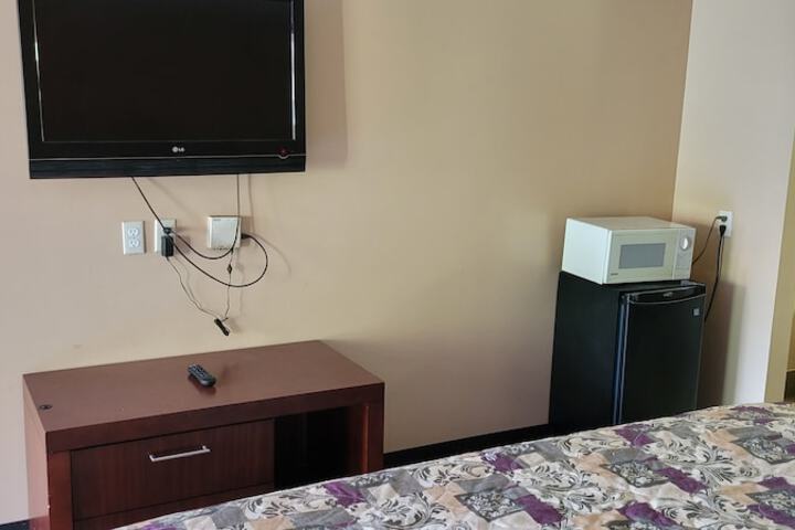 Room 18 of 32