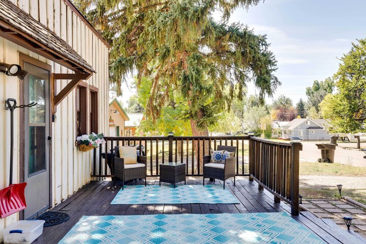 Cottage w / Furnished Deck: 1 Mi to Dtwn Craig!