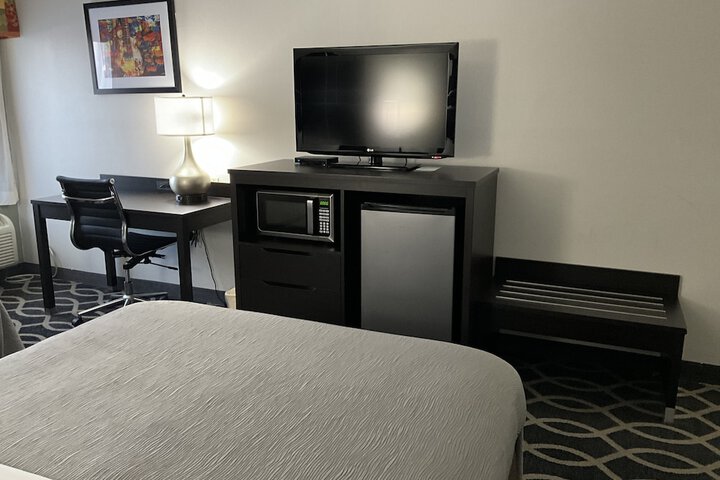 Room 22 of 38