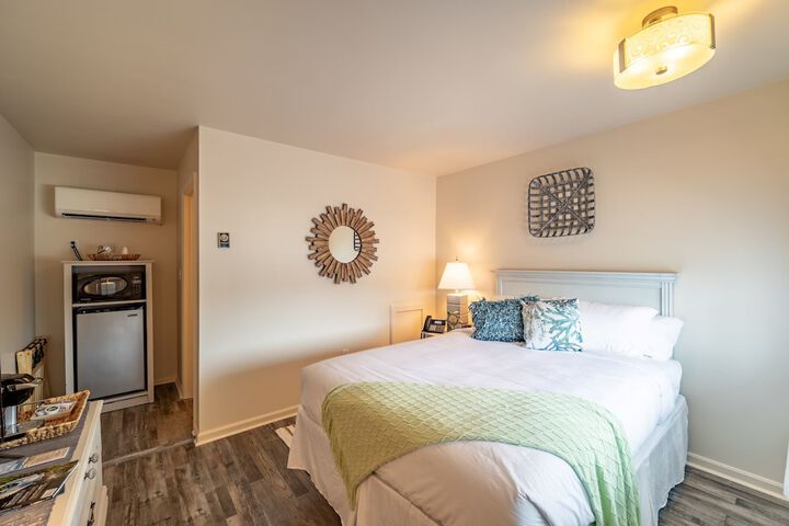 Ocean Glass Inn
