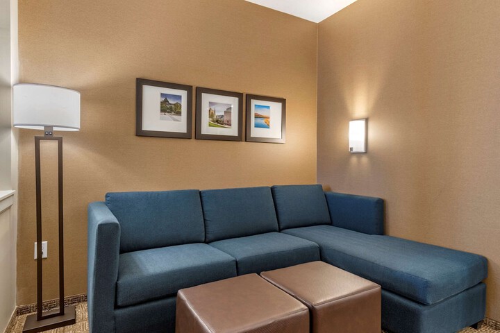 Room 10 of 27