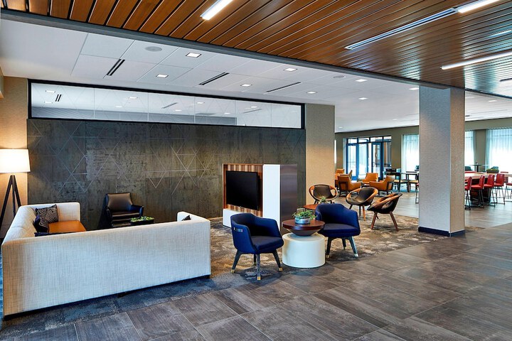 Hotel Interior 11 of 40