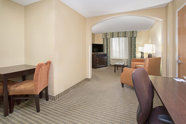 Room 18 of 40