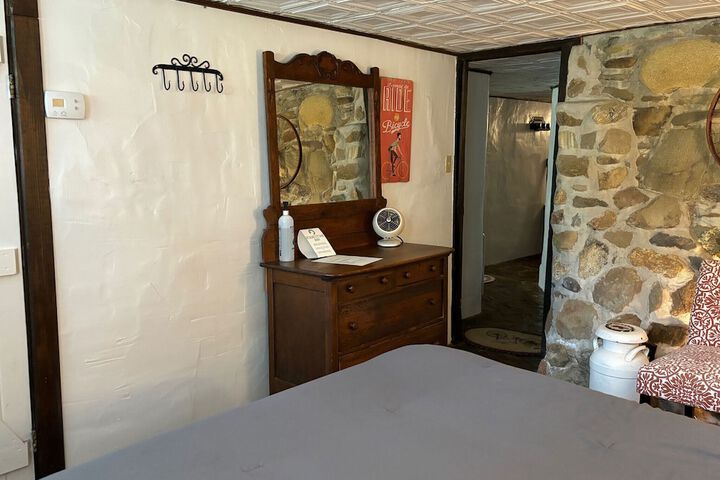 Folkestone Inn