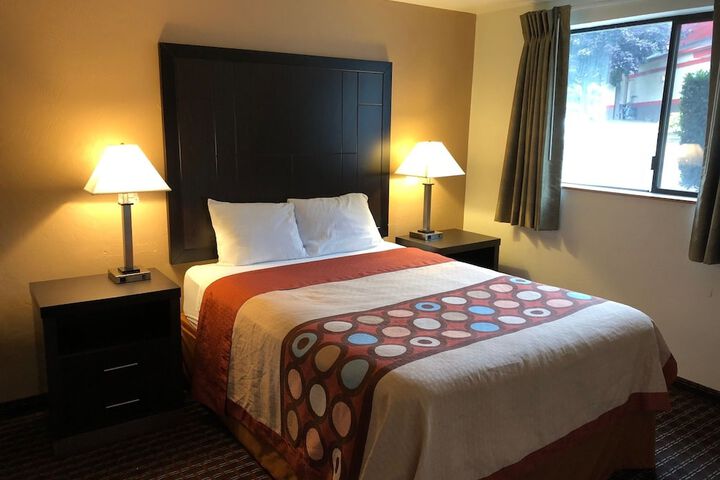 Room 31 of 32
