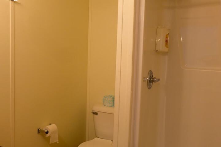 Room 17 of 46