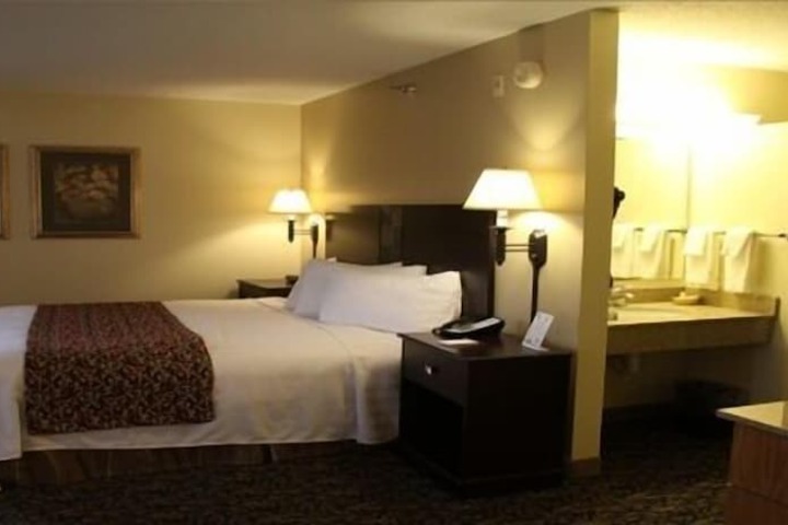 Room 18 of 23