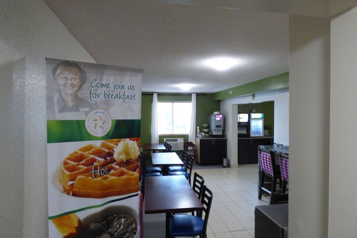 Quality Inn & Suites Leesburg Chain of Lakes