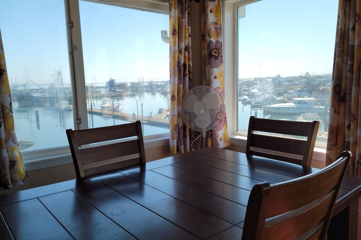 Room 53 of 120