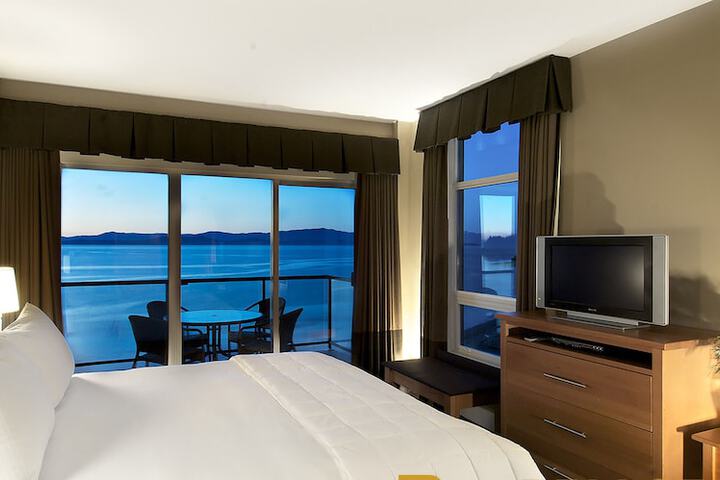 Room 20 of 32