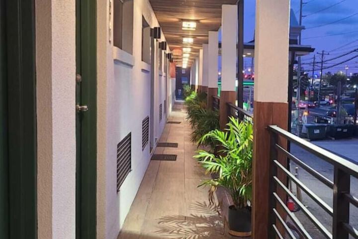 Domino Motel