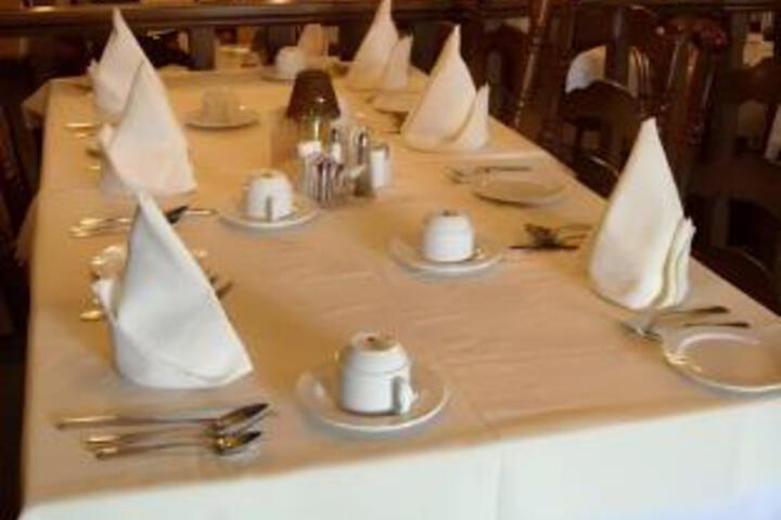 Dining 19 of 23