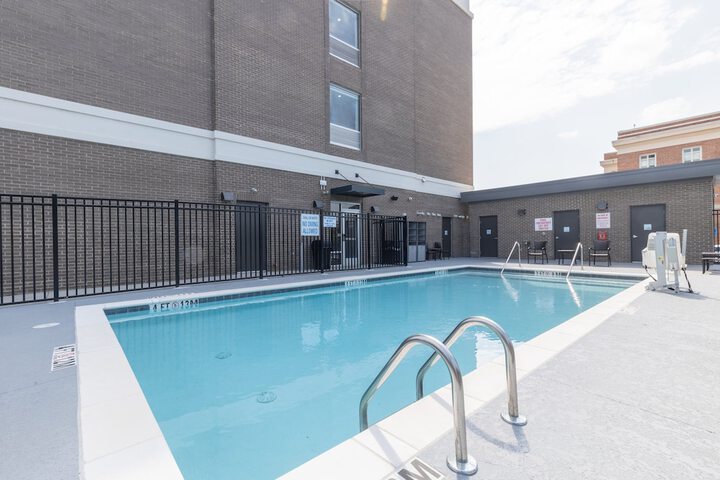 Pool 10 of 66