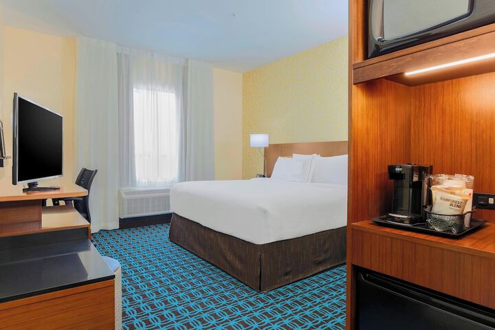 Room 13 of 31