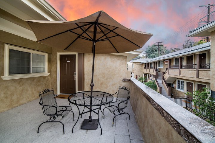 Nite Inn - Walking Distance to Universal Studios Hollywood